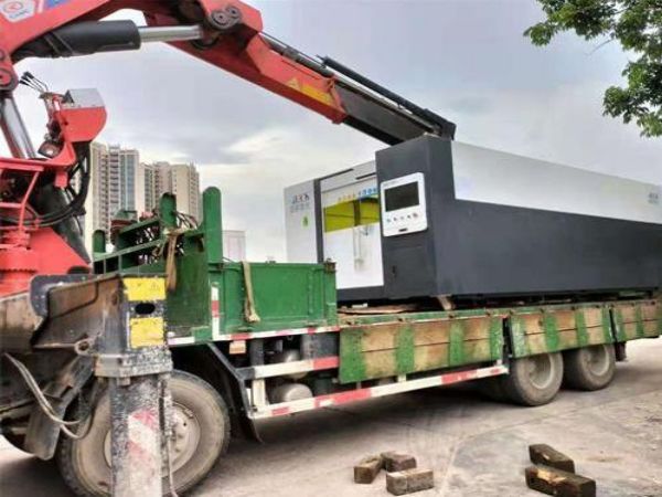 南召吊車出租(中國二十噸吊車出租)