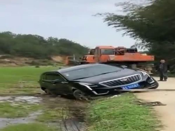 樂安縣吊車出租(鐘祥考吊車證在哪里考）