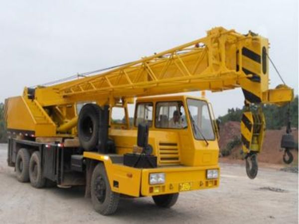 福州市長樂市吊車出租公司電話8-100噸