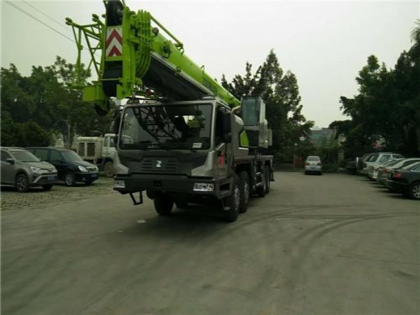 東興市吊車出租電話(吊車出租安全作業基本4大要點)