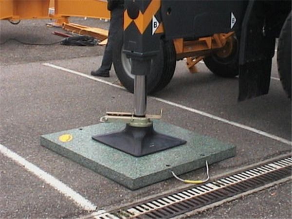 清新區吊車出租電話(吊車出租行業需要注意的重點有哪些?)