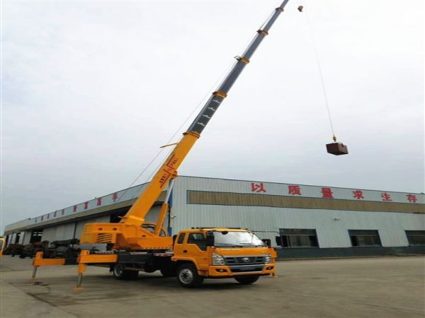 建華區(qū)吊車出租(85噸吊車外形尺寸)