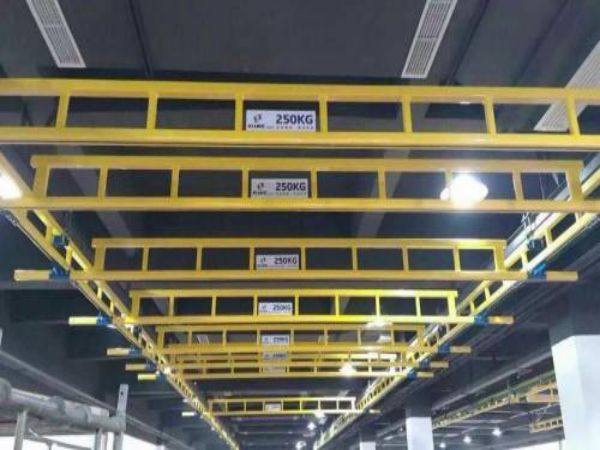 曾都區吊車出租電話(吊車出租公司的施工注意事項)