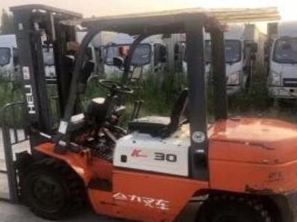 定興縣叉車出租(叉車臂不下降的原因)